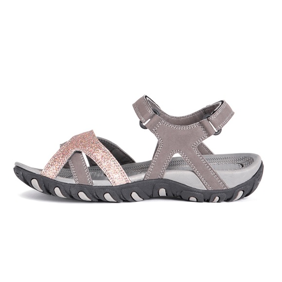 muk luk sport sandals